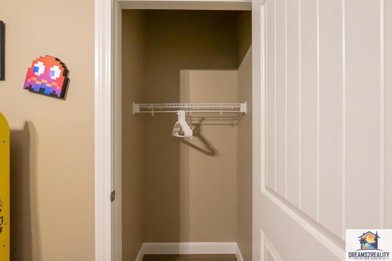 New Build - Walk-in 3br With Arcade Game - Free Attraction Tickets Included -- Fhg-207 Apartment Branson