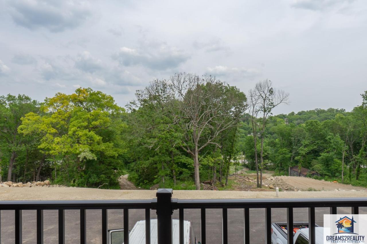New Build - Walk-in 3br With Arcade Game - Free Attraction Tickets Included -- Fhg-207 Branson
