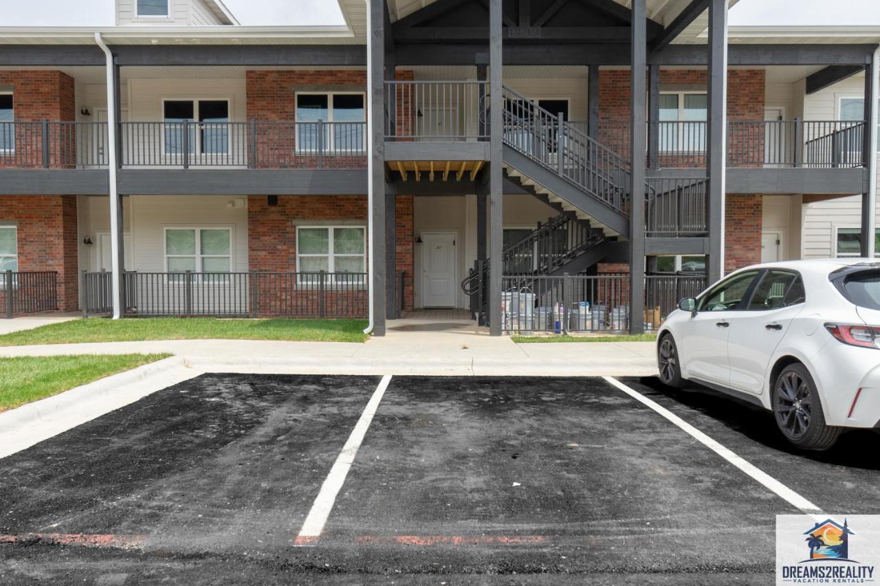 New Build - Walk-in 3br With Arcade Game - Free Attraction Tickets Included -- Fhg-207 Apartment *