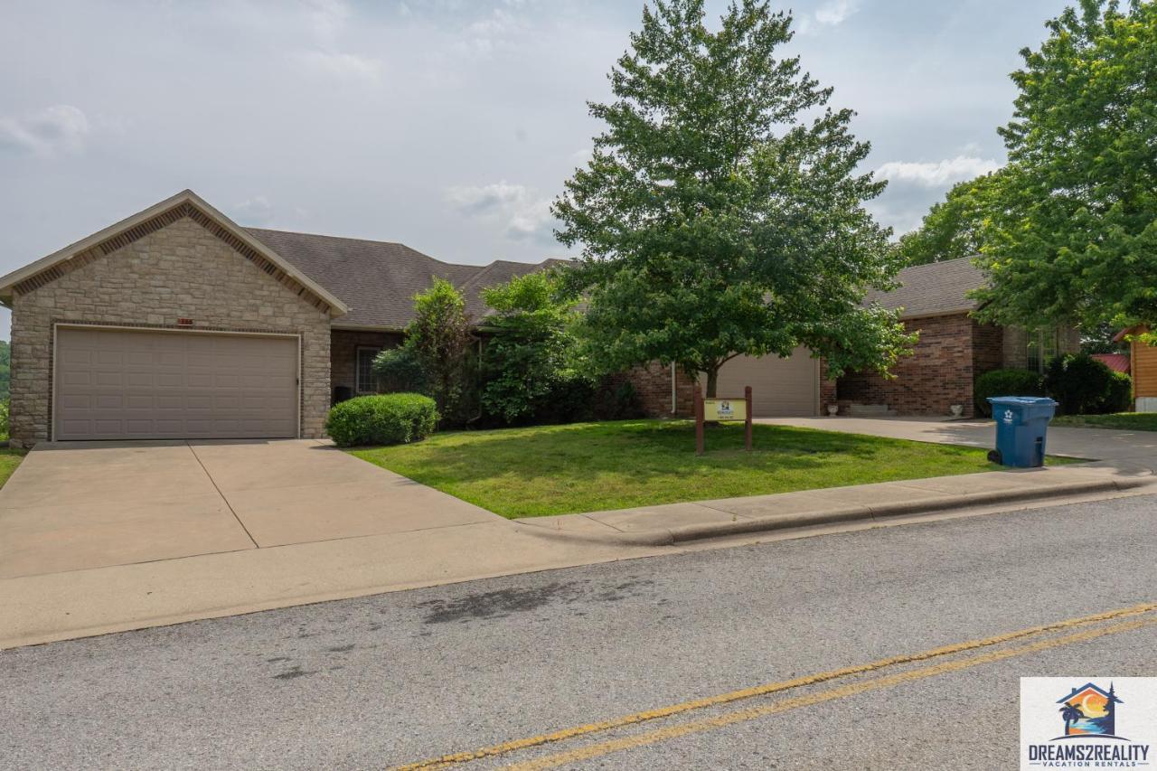 4br Walk-in - Foosball Table - Hot Tub - Fire Pit - Free Tickets Included - Dv166 Apartment *