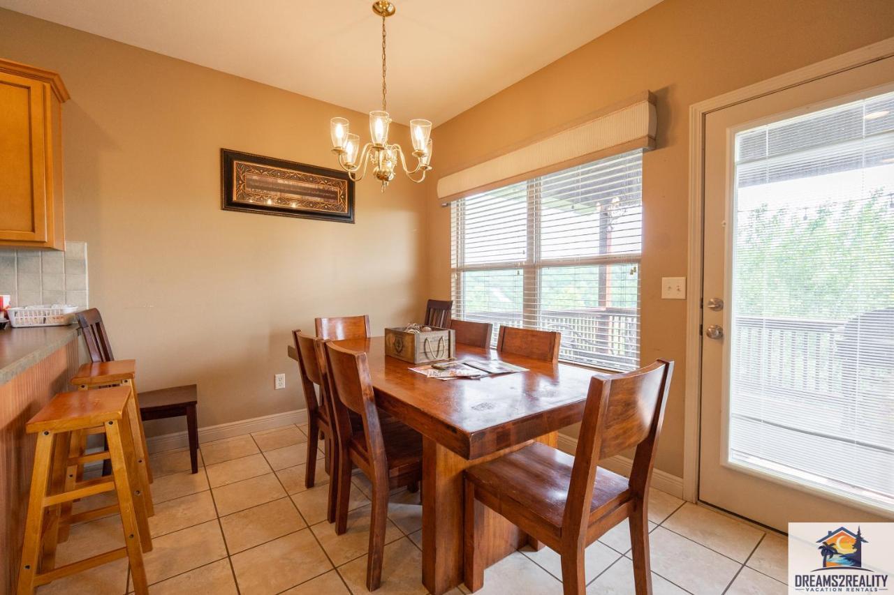 4br Walk-in - Foosball Table - Hot Tub - Fire Pit - Free Tickets Included - Dv166 Apartment *