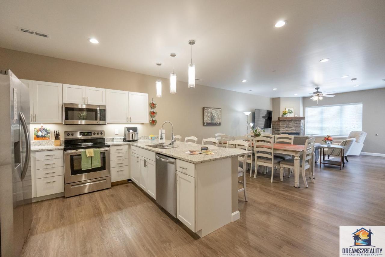 Holiday home New Build - Walk-in 3br - 2 Pools - Free Tickets Included - Fhg-208