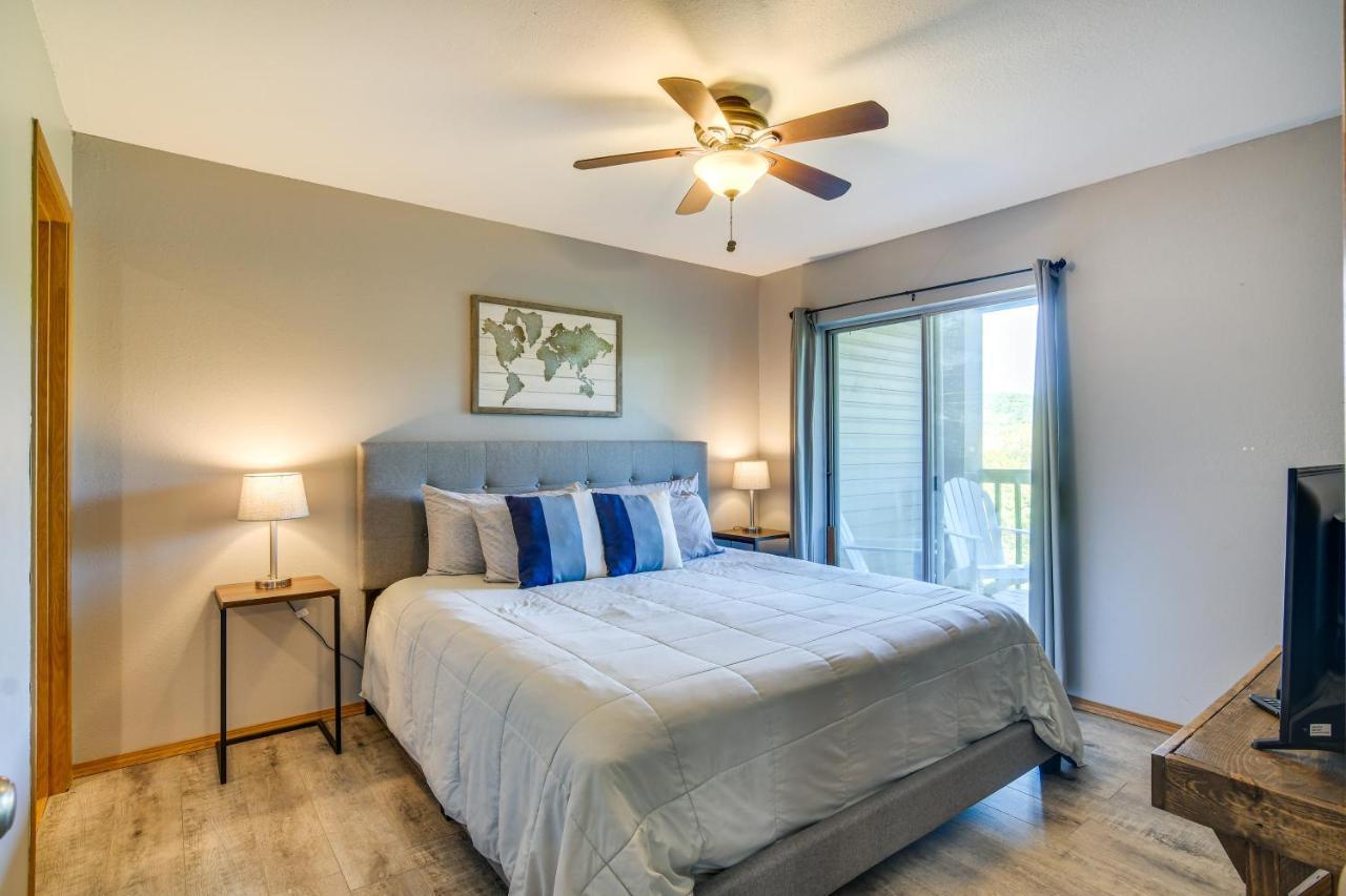 Escape With Pool Access, Grill And Balcony! Apartment