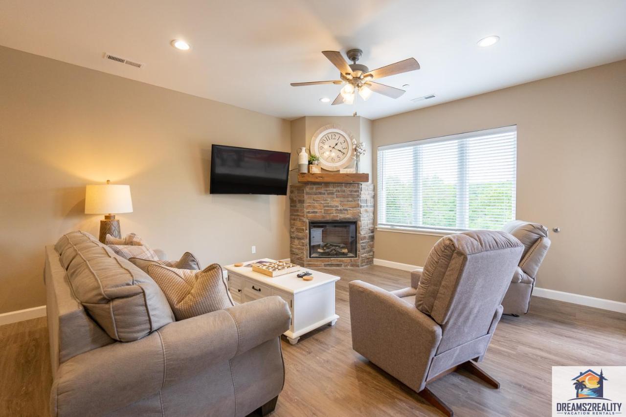 Holiday home Walk-in - Close To 76 Strip - Amenities - Free Tickets Included - Fh-g203