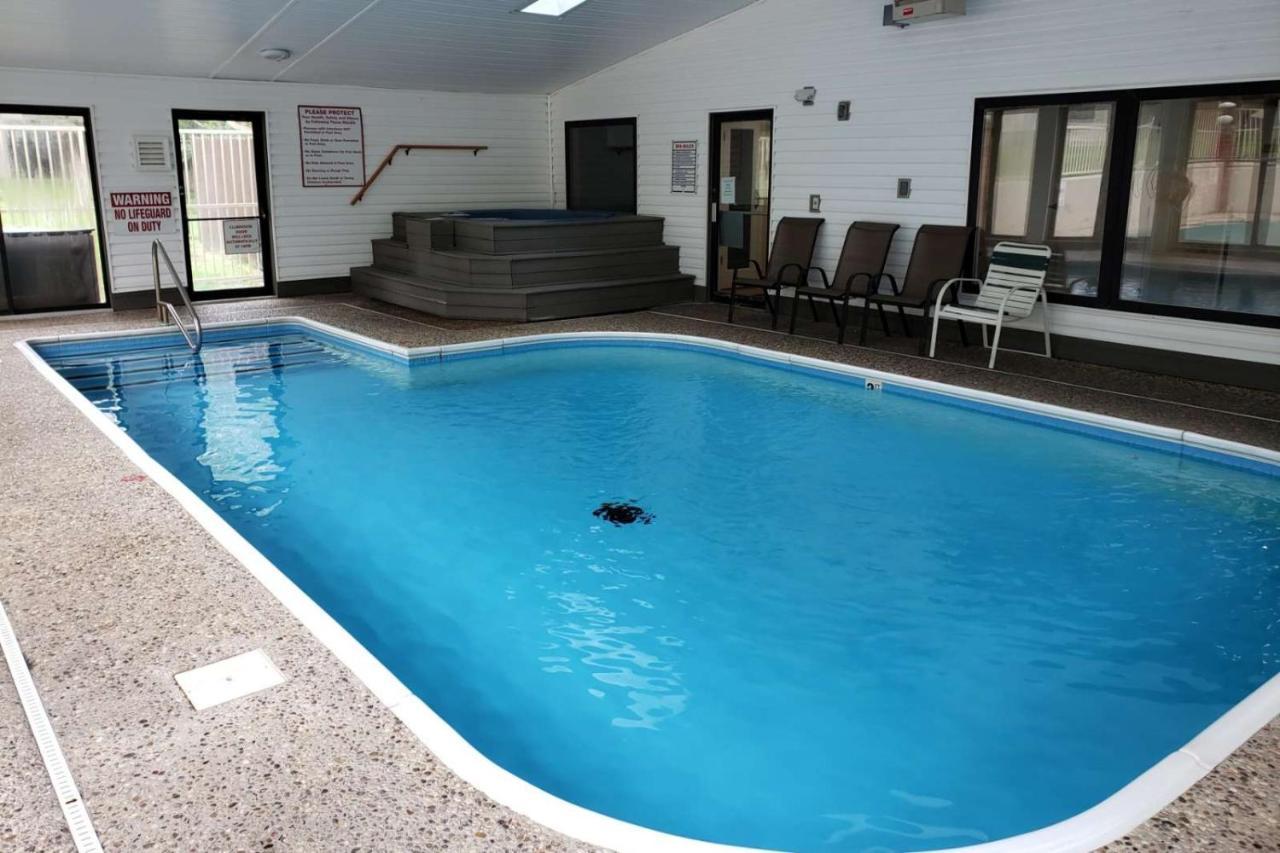New Build - Walk-in 3br - 2 Pools - Free Tickets Included - Fhg-208 Holiday home Branson