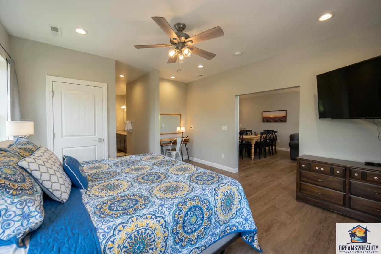 Holiday home New Build - Luxury 3br - Amenities - Free Tickets Included - Fhg-308 Branson
