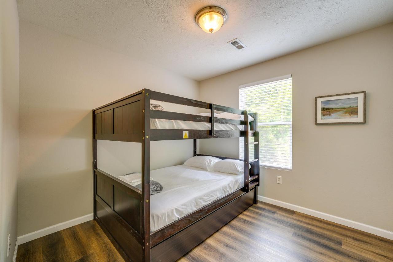 Pet-friendly With Shared Pool! *