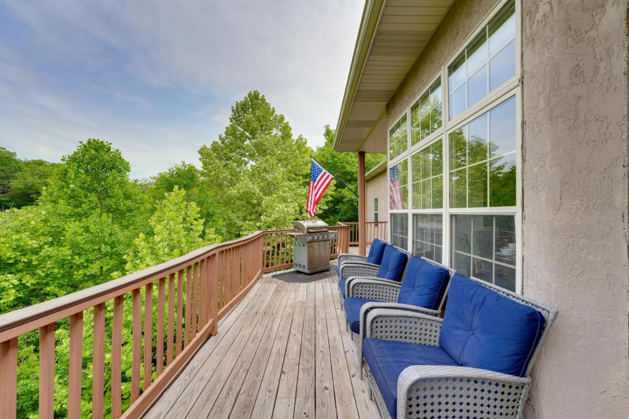 Magnificent Hideaway With Game Room!