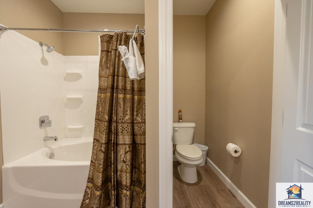 Holiday home New Build - Walk-in - Amenities - Near 76 Strip - Free Attraction Tickets - Fh-g201 Branson
