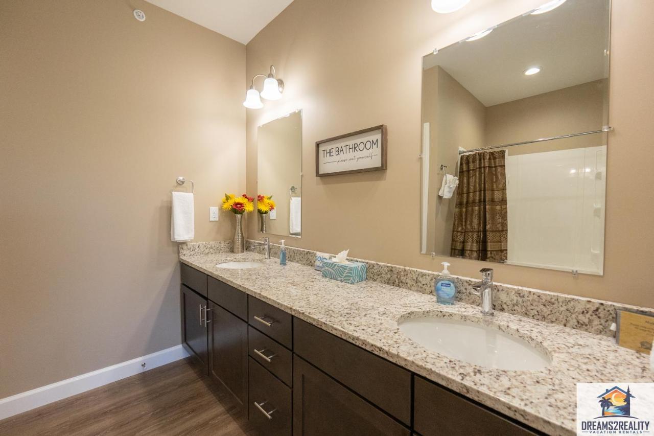 New Build - Walk-in - Amenities - Near 76 Strip - Free Attraction Tickets - Fh-g201 Holiday home Branson