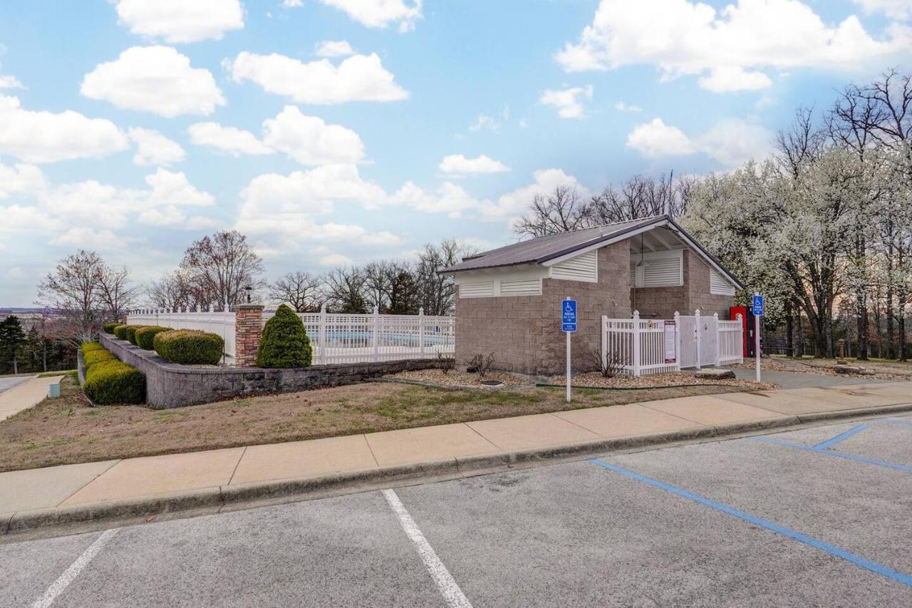 Apartment Retreat @ The Hills W/ Pets And Game Branson
