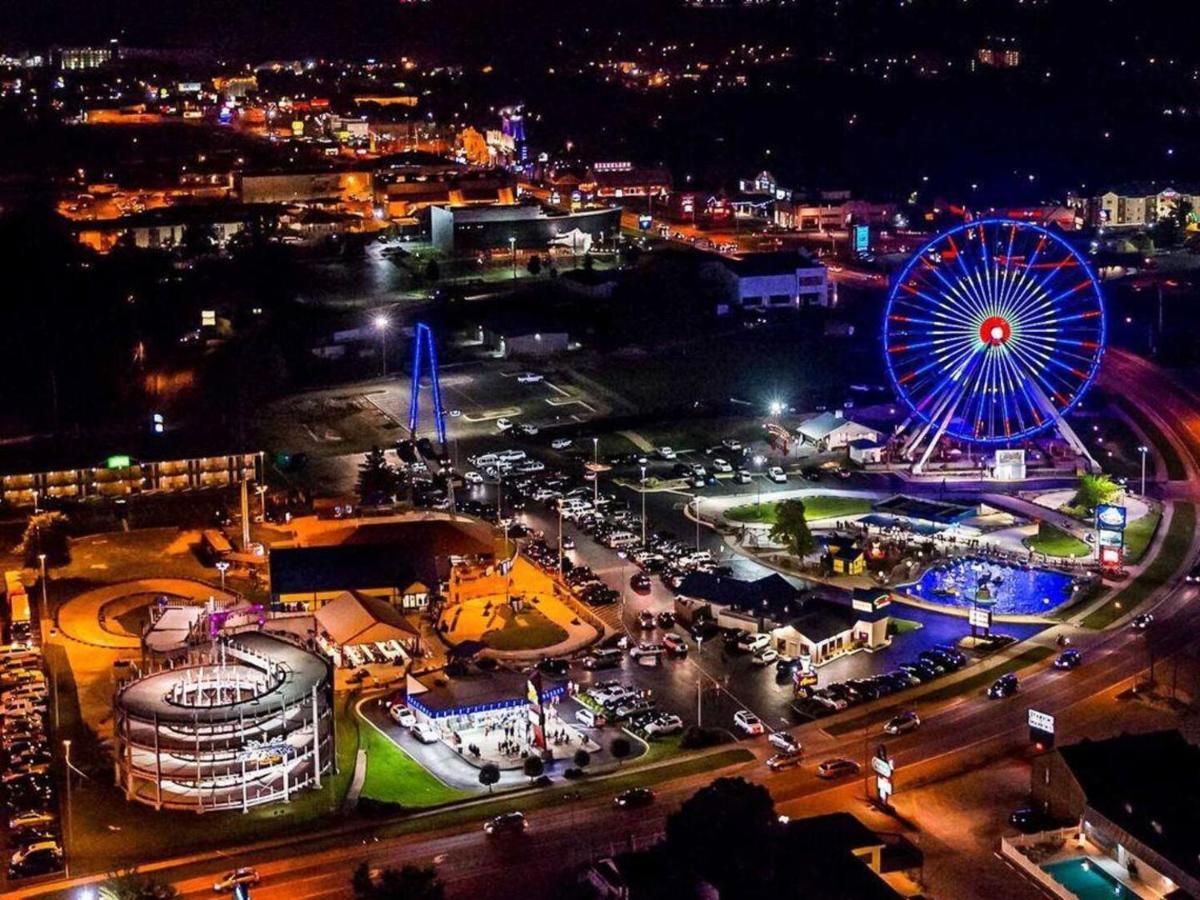 Stylish In Branson's Heart! Branson