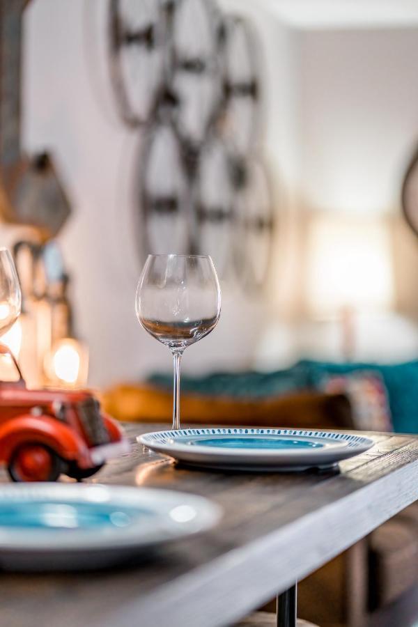 Stylish In Branson's Heart! Apartment Branson