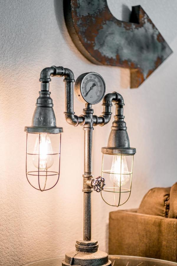 Apartment Stylish In Branson's Heart! *