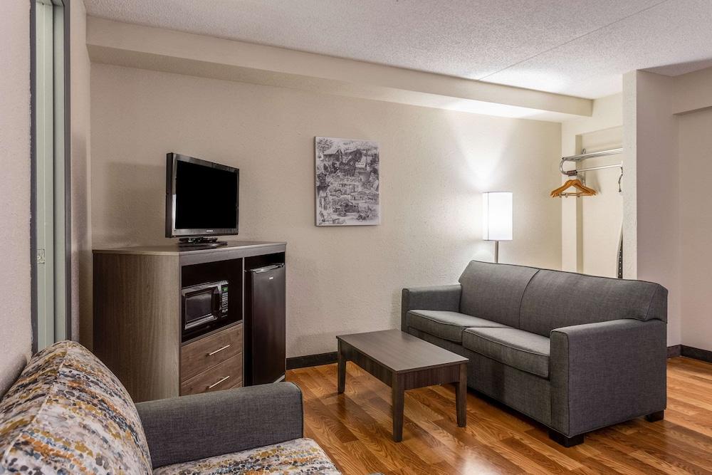 Inn Quality On The Strip 2*