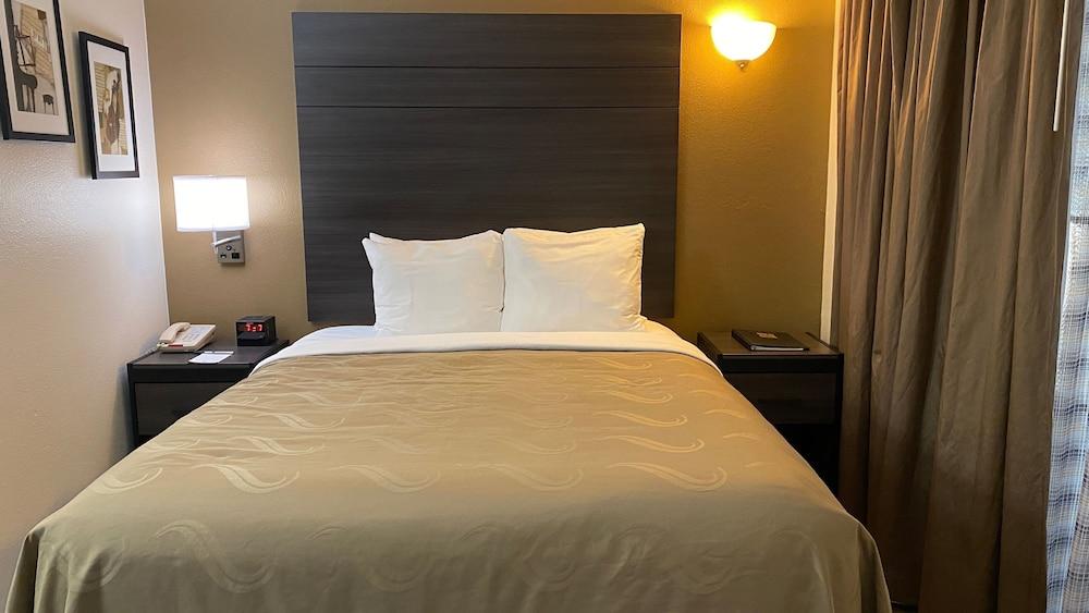 Hotel Quality - Hwy 76