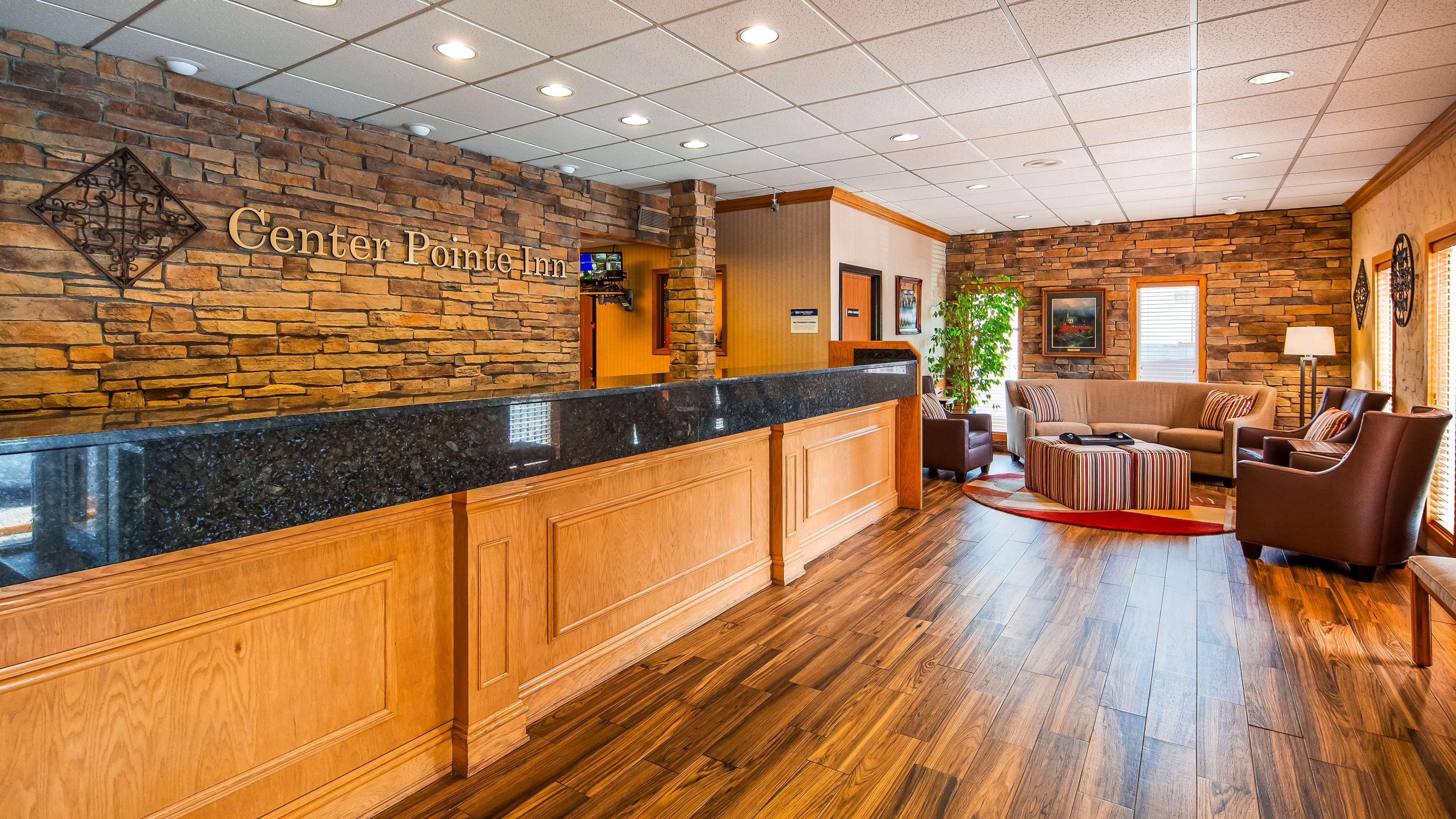 Hotel Western Center Pointe 3*