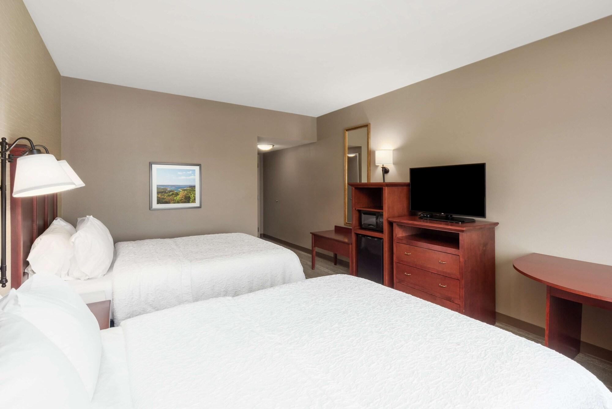 Hotel Hampton - Hills 3*