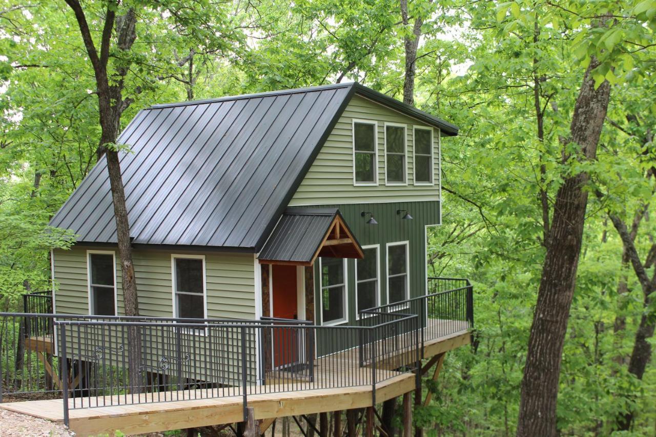 Holiday home Secluded Treehouse In The Woods - Tree Hugger Hideaway