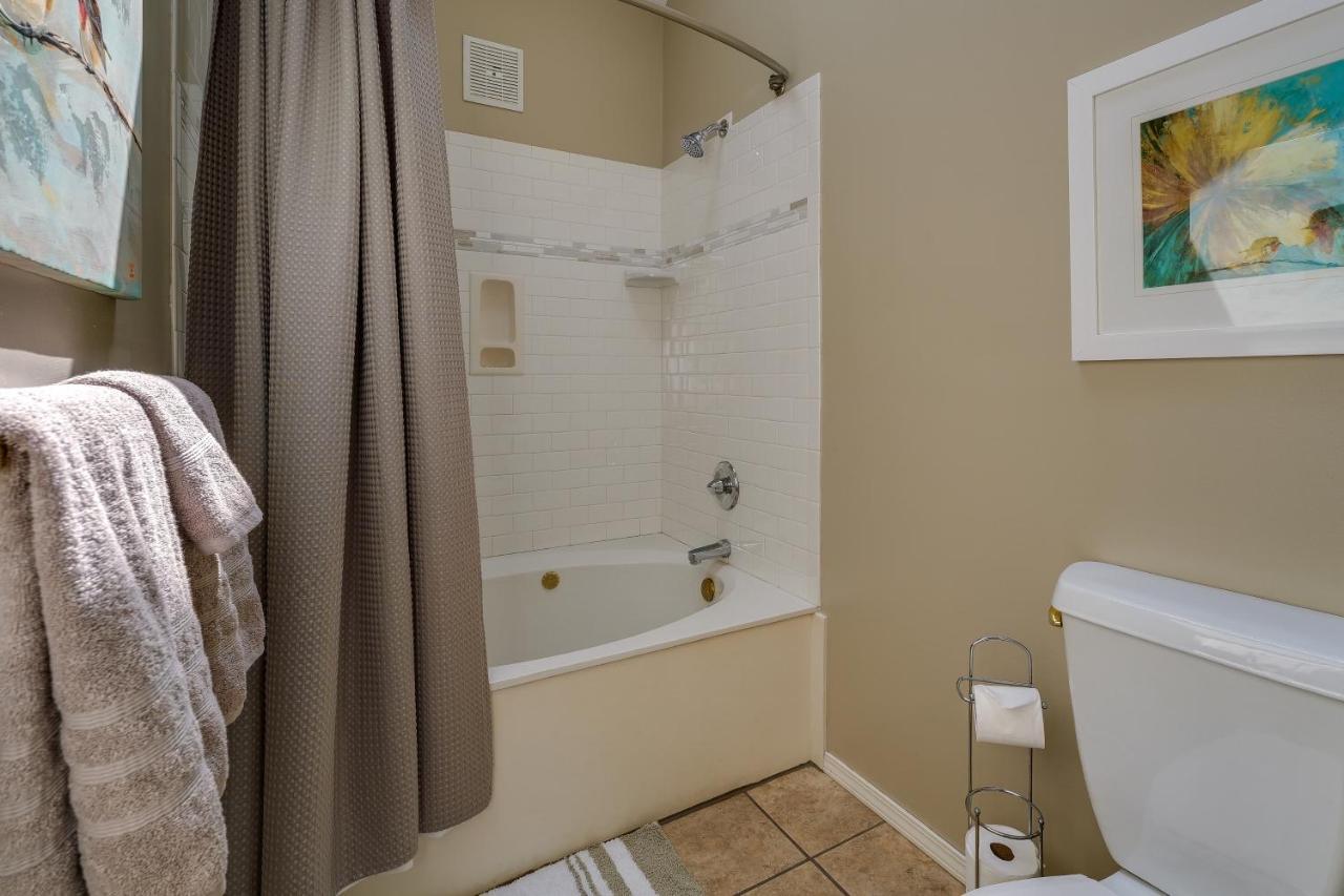 Vacation With Pools And Hot Tub! Apartment Branson