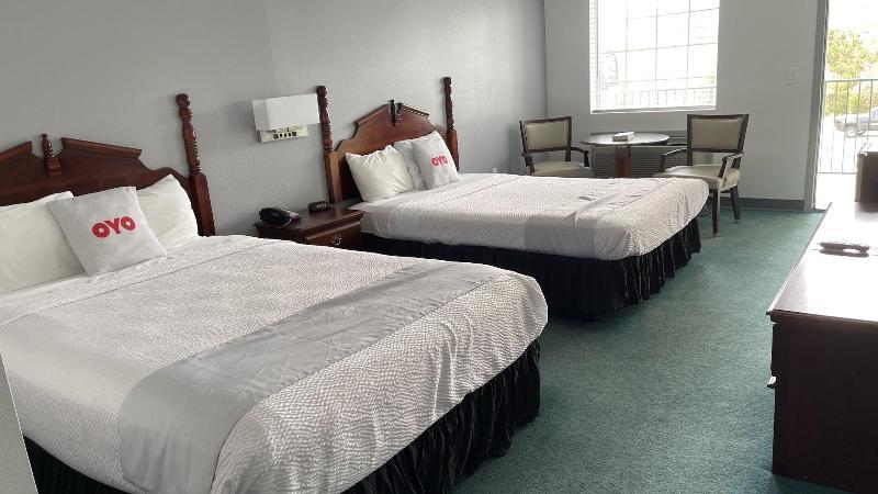 Evergreen Hotel