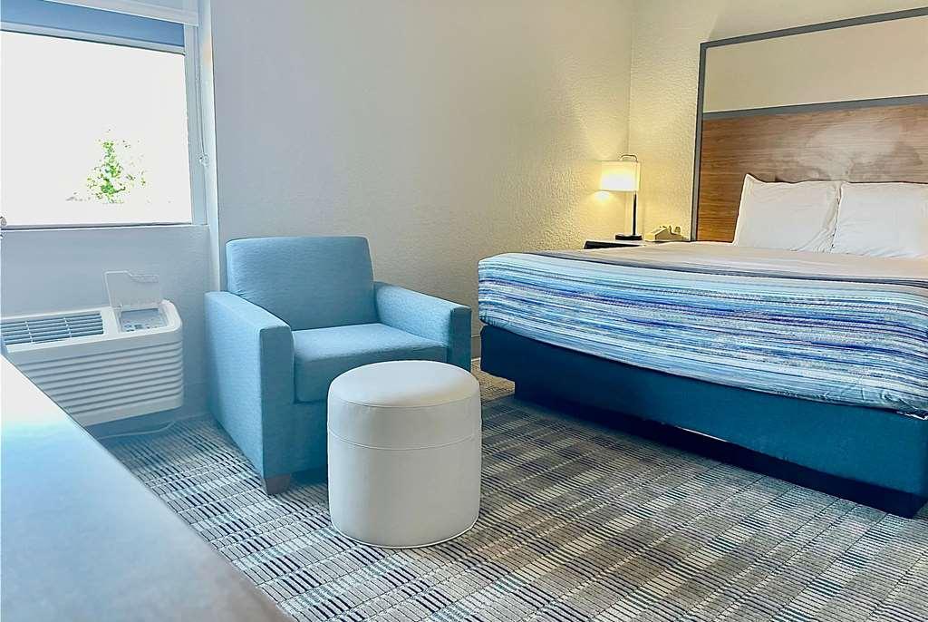 Hotel Americinn By Wyndham & Conference Center