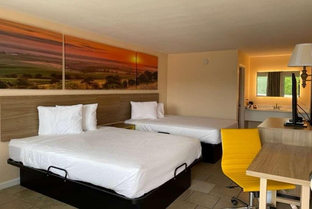 Days By Wyndham Near Theatre District-57641 Branson