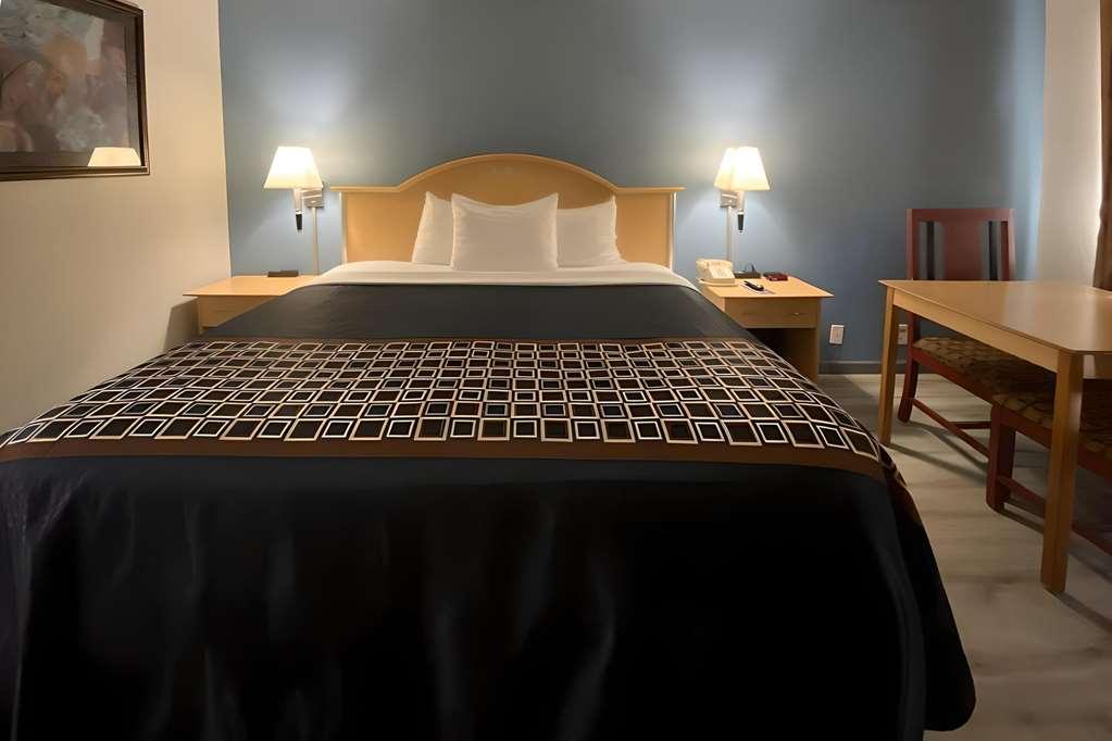 Econo Theater District Hotel Branson