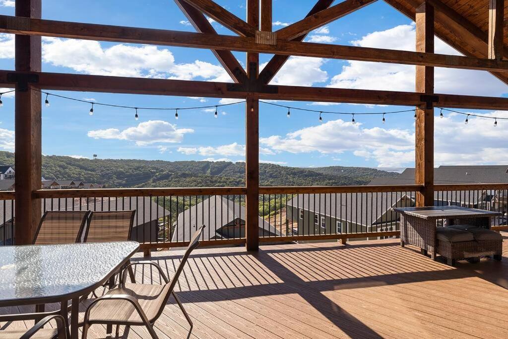 Spacious Rustic Elm Holiday home *