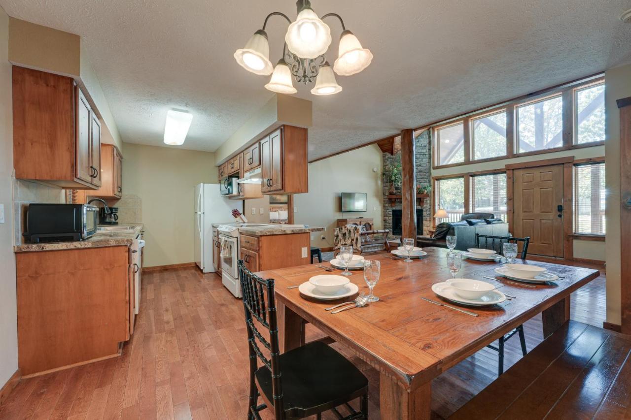 Getaway With Indoor And Outdoor Pool Access! Holiday home *