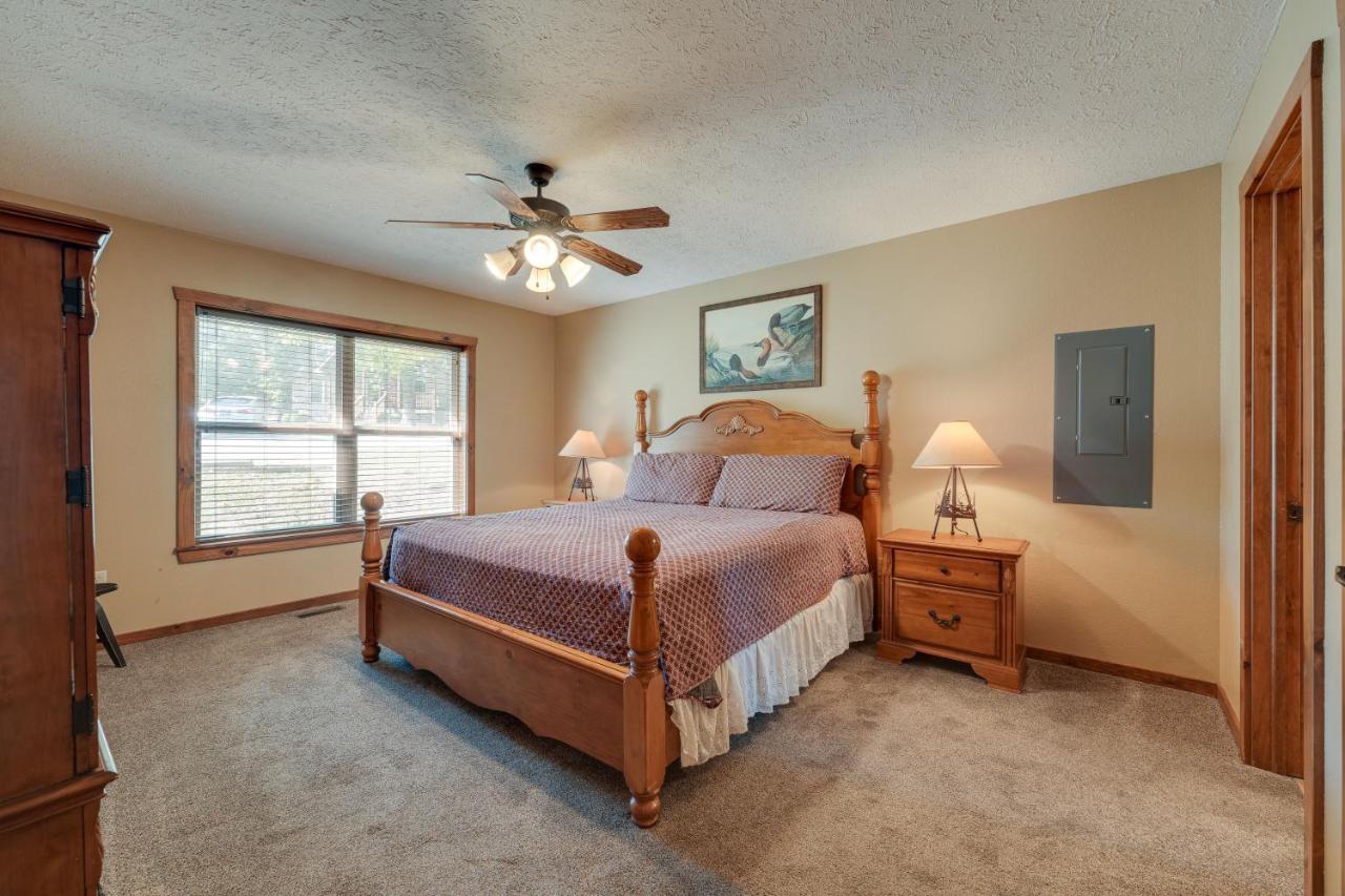 Holiday home Getaway With Indoor And Outdoor Pool Access! *