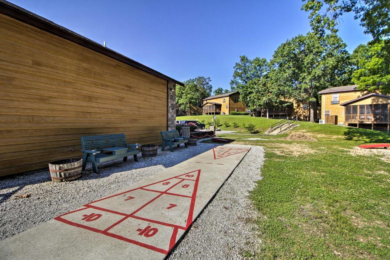 Getaway With Indoor And Outdoor Pool Access! * Branson