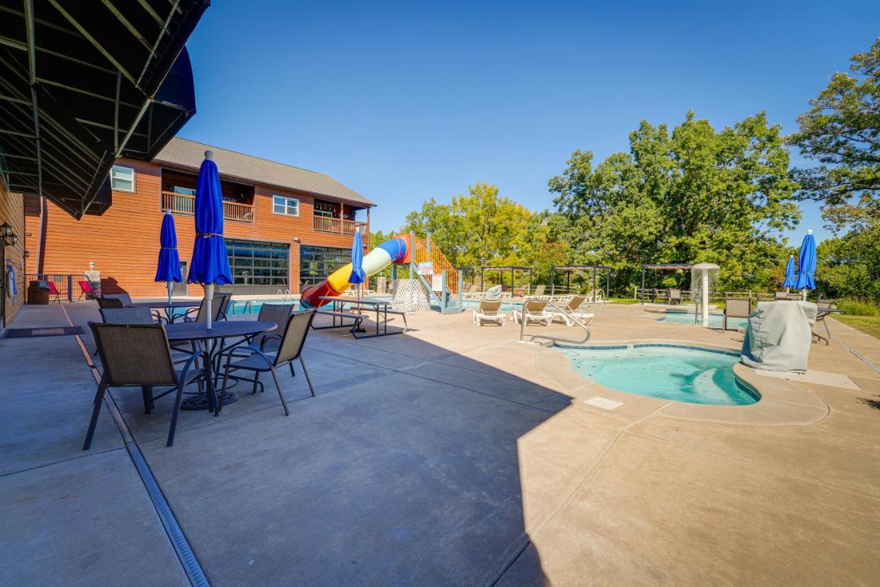 Getaway With Indoor And Outdoor Pool Access! Holiday home