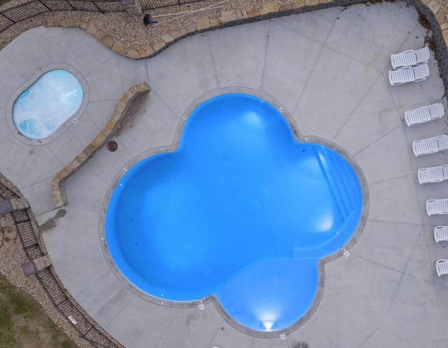 Gorgeous Hot Tub Holiday home Branson