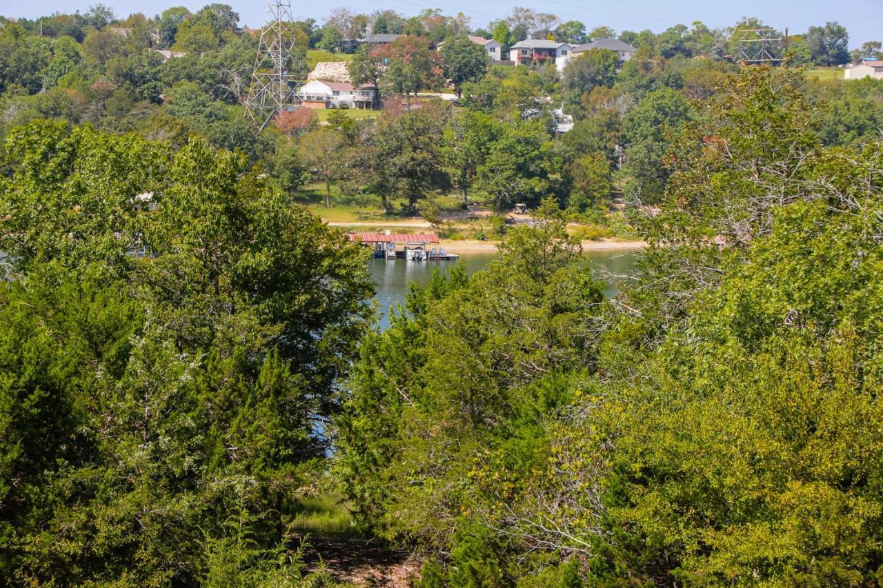 Treetop View Sanctuary Branson