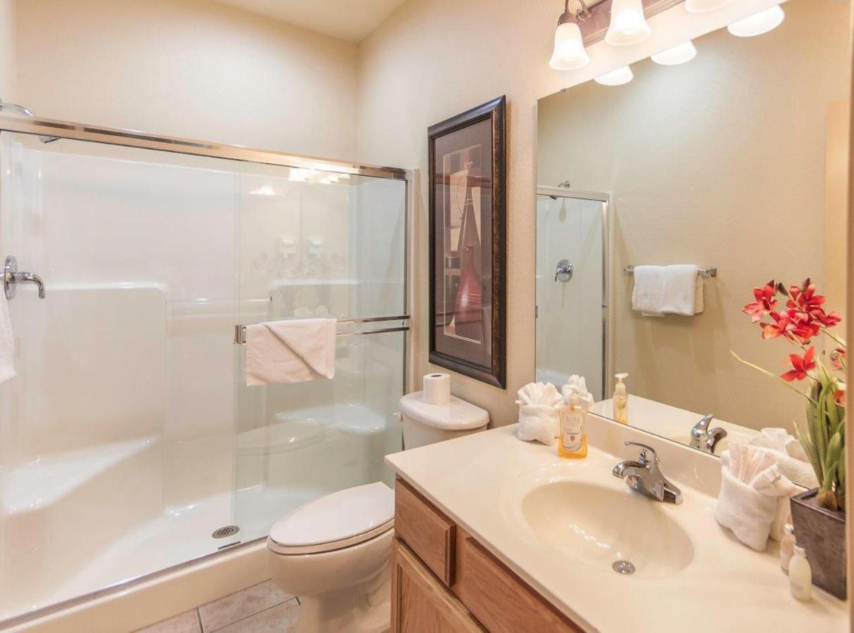 Apartment With A Walkout And Elevator Access At Thousand Hills And Next To 76