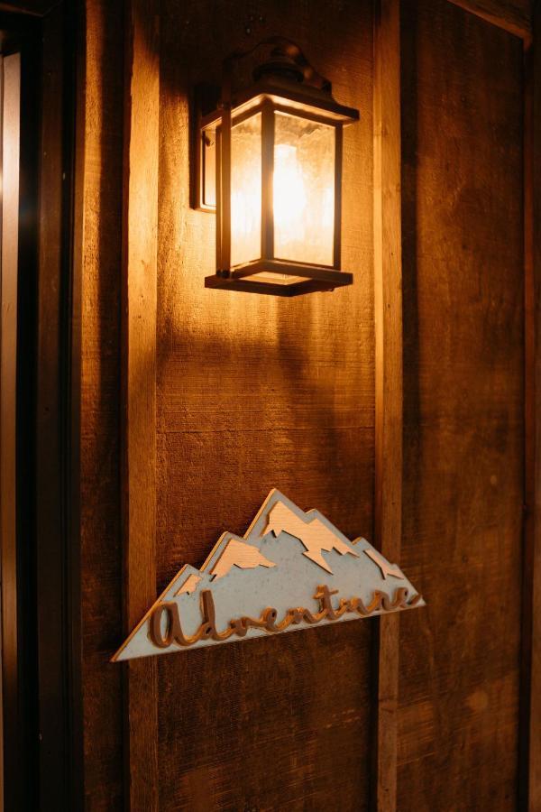 Treehouse Cozy Glamping Site Branson