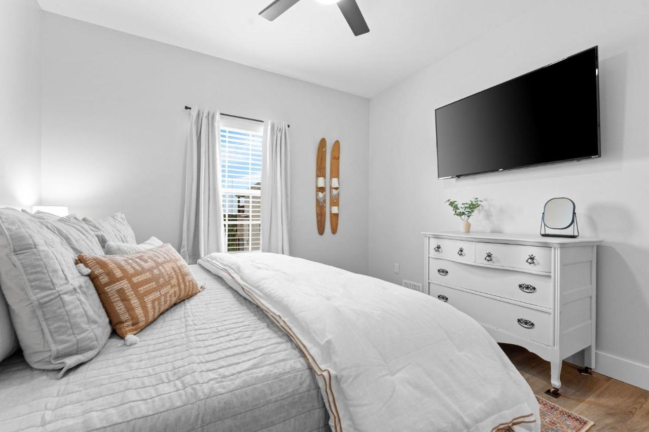 Serenity Point Chalet Branson