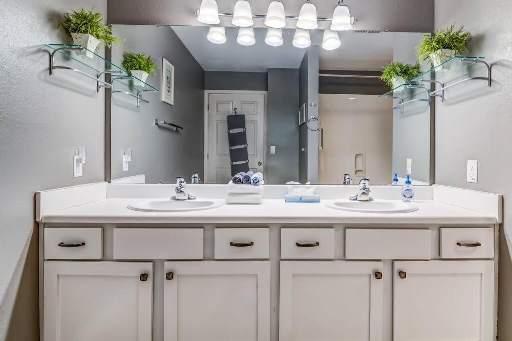 Apartment Tranquil 2-bedroom Pointe Royale