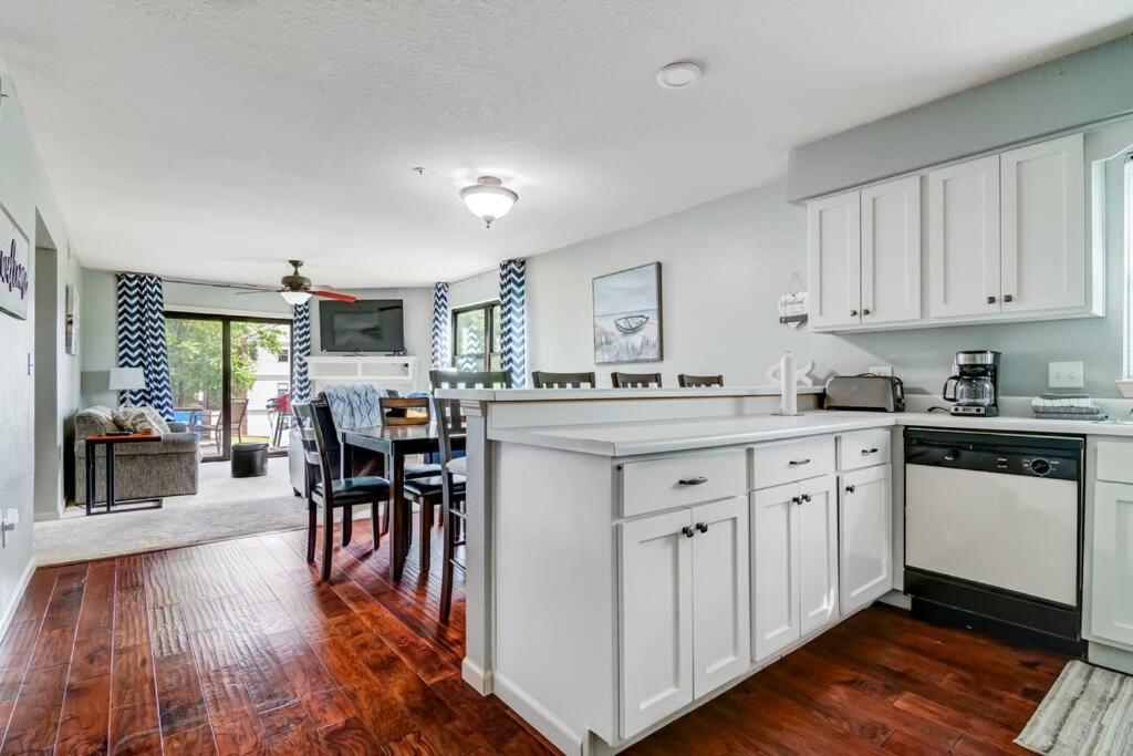 Tranquil 2-bedroom Pointe Royale *