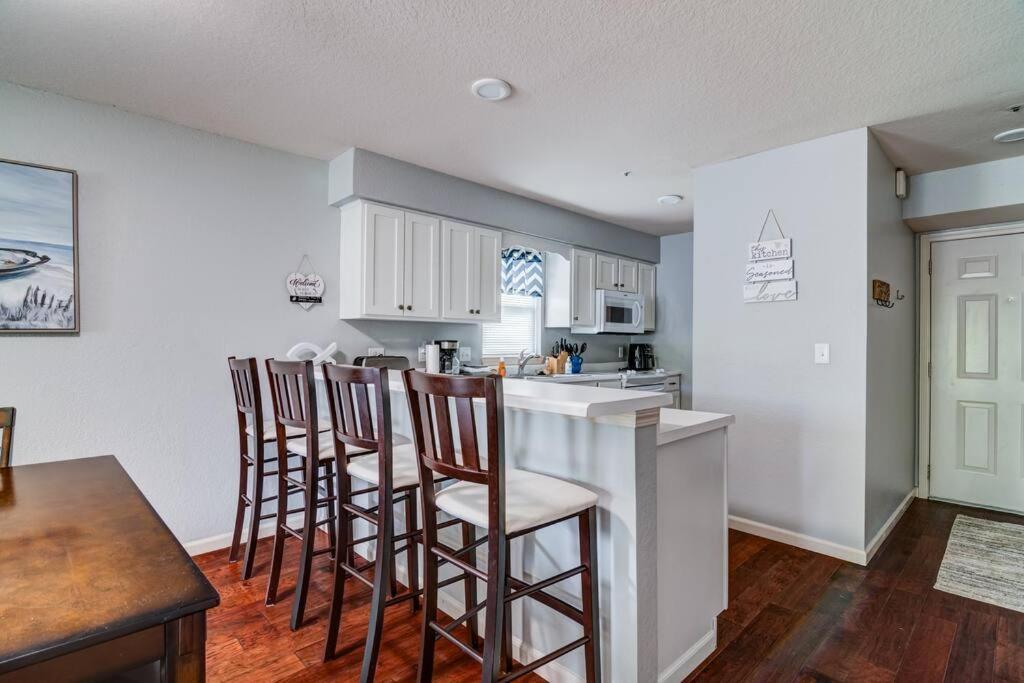Tranquil 2-bedroom Pointe Royale