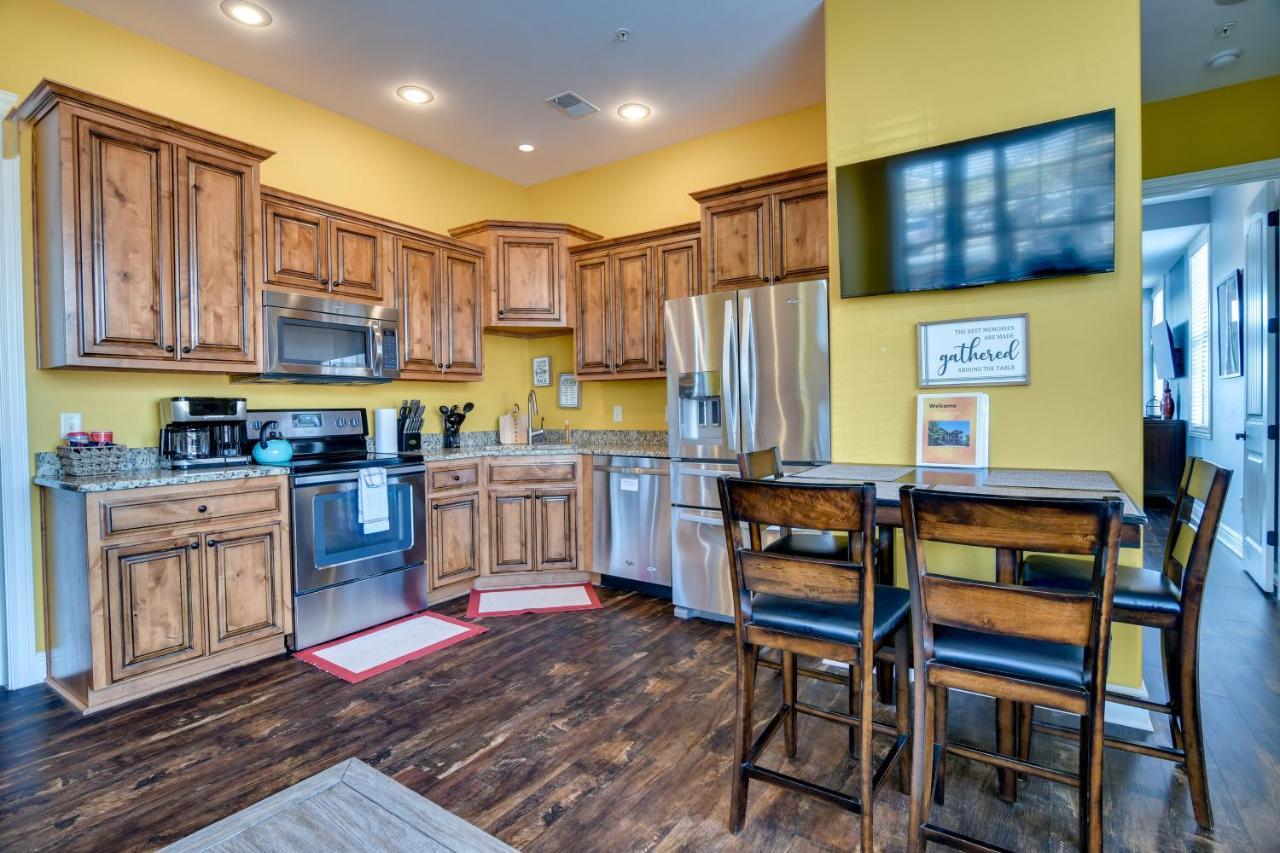 Apartment With Pool Near Silver Dollar City! *