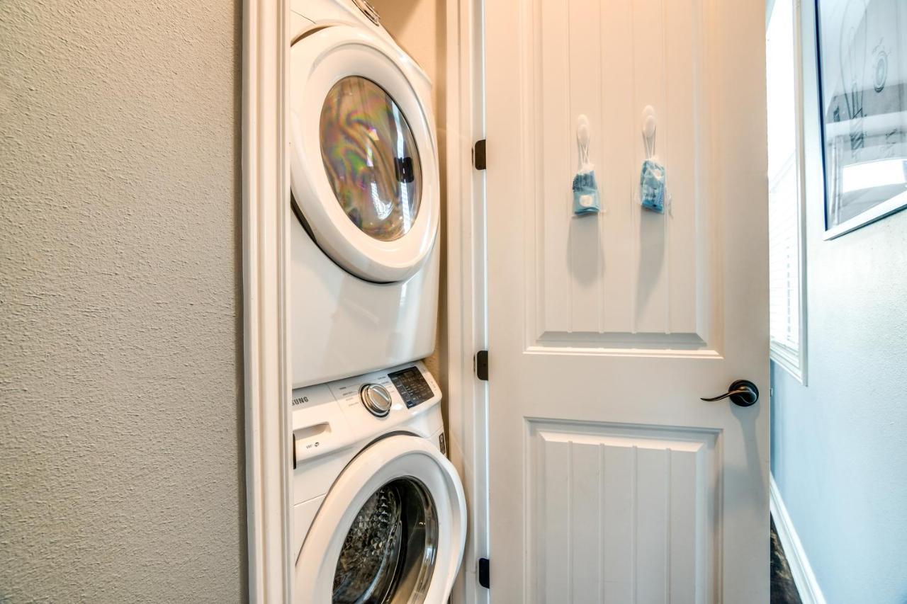 Apartment With Pool Near Silver Dollar City! Branson