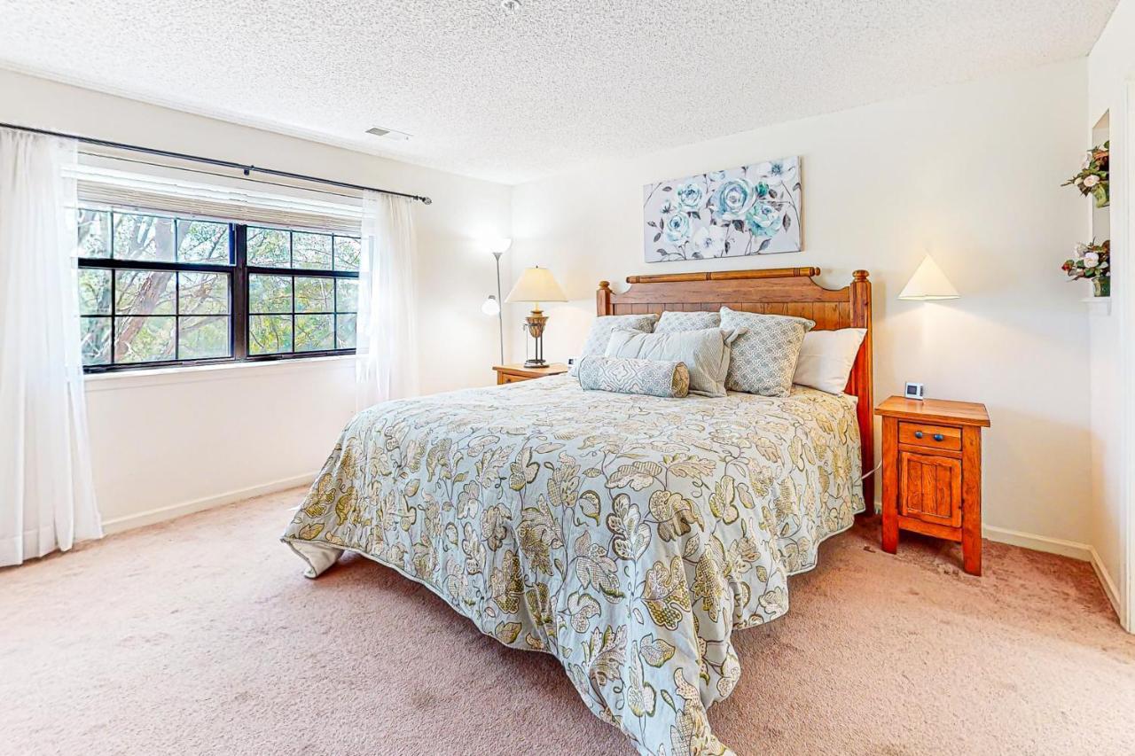 Apartment Memories At Foothills *