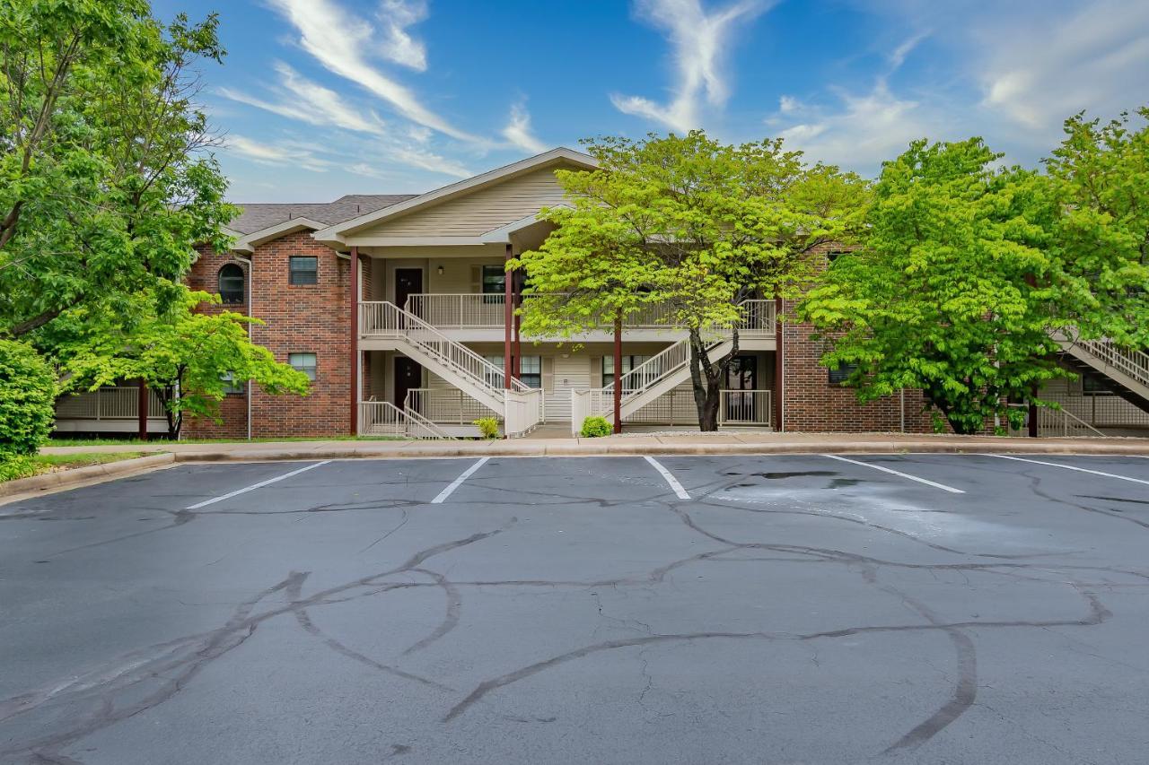 Apartment Thousand Hills Foothills F-6