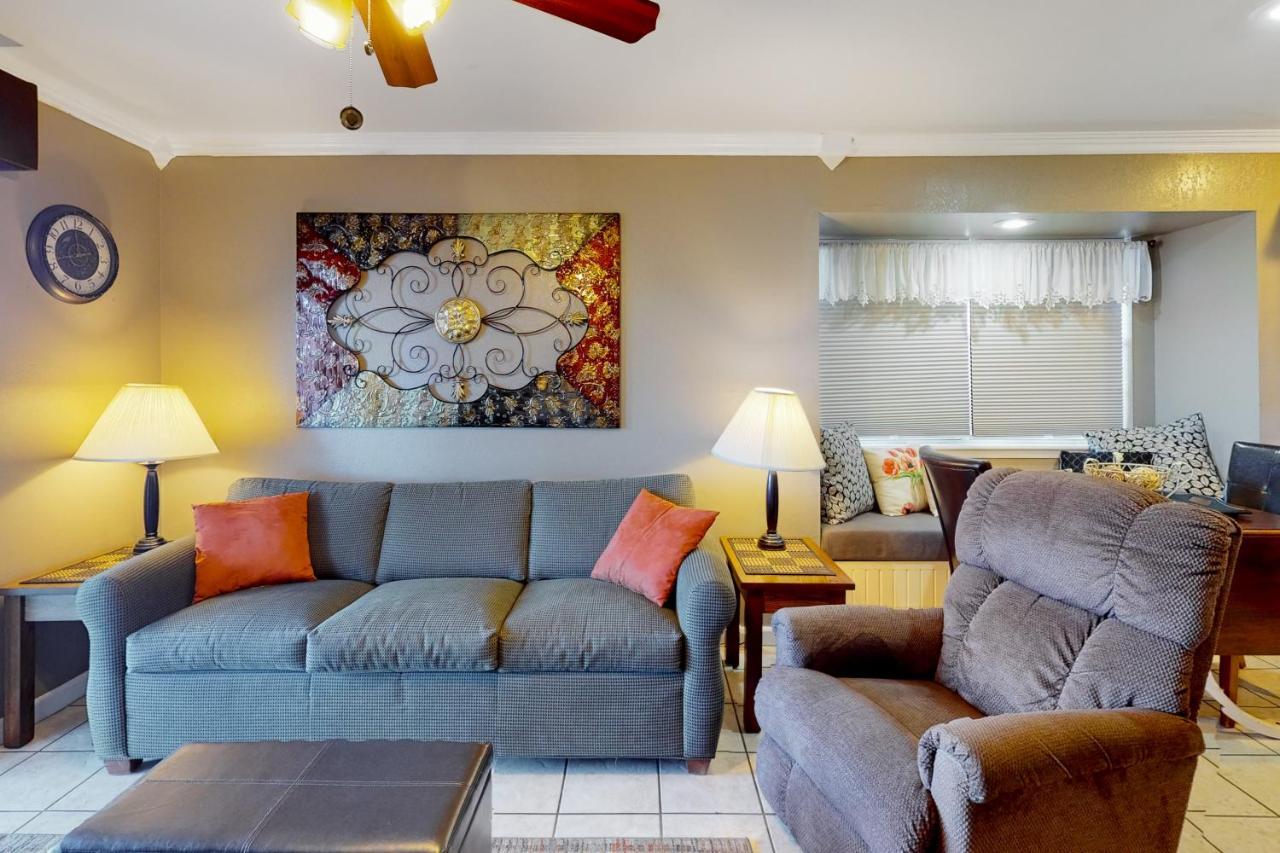 Woodpecker Lane Retreat * Branson