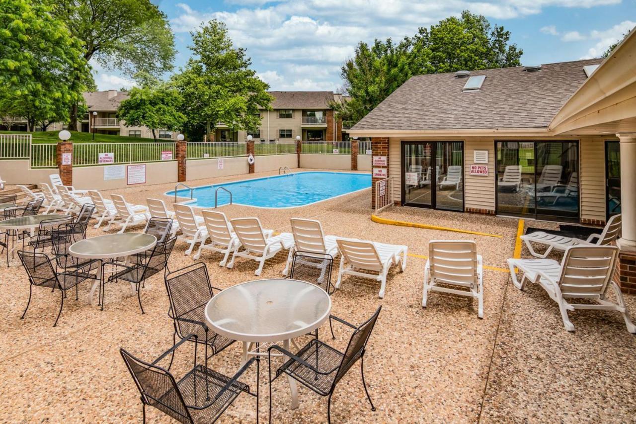 Memories At Foothills Apartment