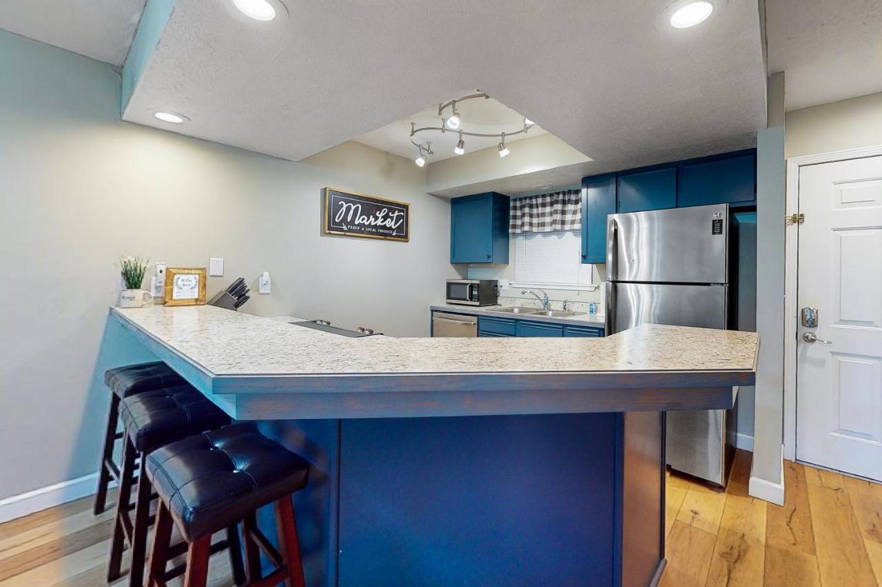 Overlook Retreat, Apt. 3 * Branson