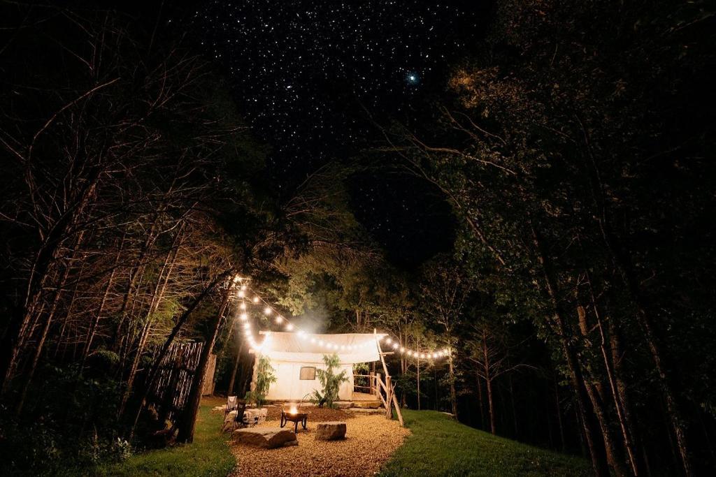 The Original On 53 Acres, Branson, Mo Luxury tent Branson
