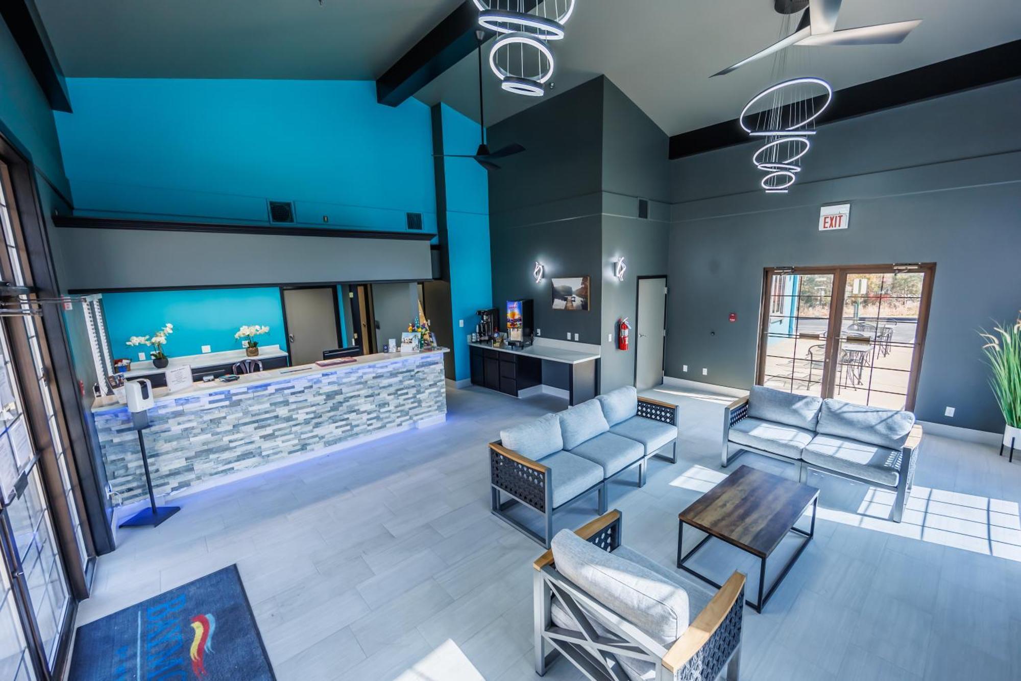 Hotel Baymont By Wyndham Thousand Hills